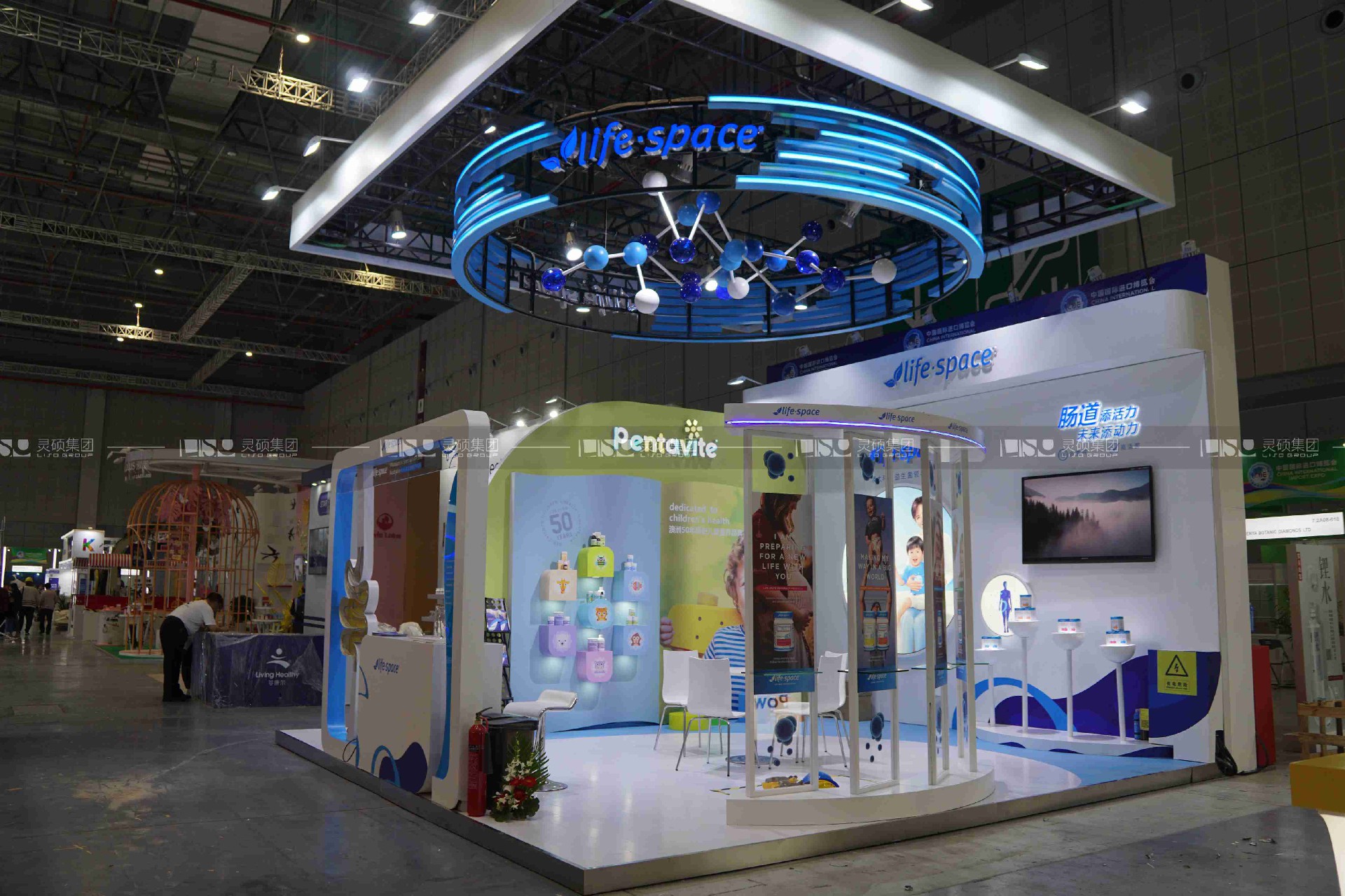湯臣倍健-2019年上海展會(huì)展臺(tái)設(shè)計(jì)案例